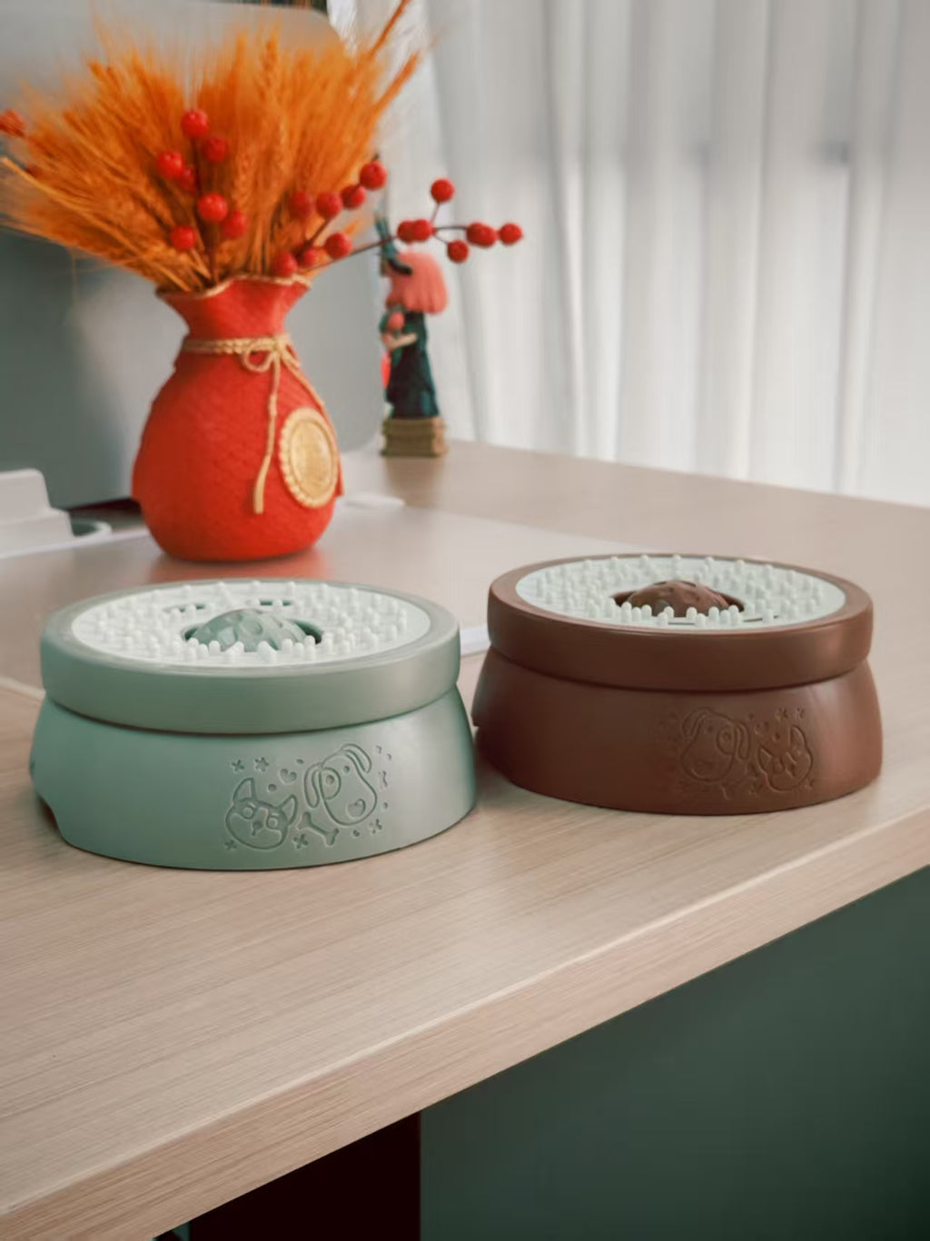RUGOMCUB Pet Feeding Bowl for Dogs and Cats